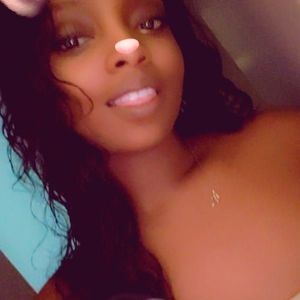 Meet your Posher, Briana